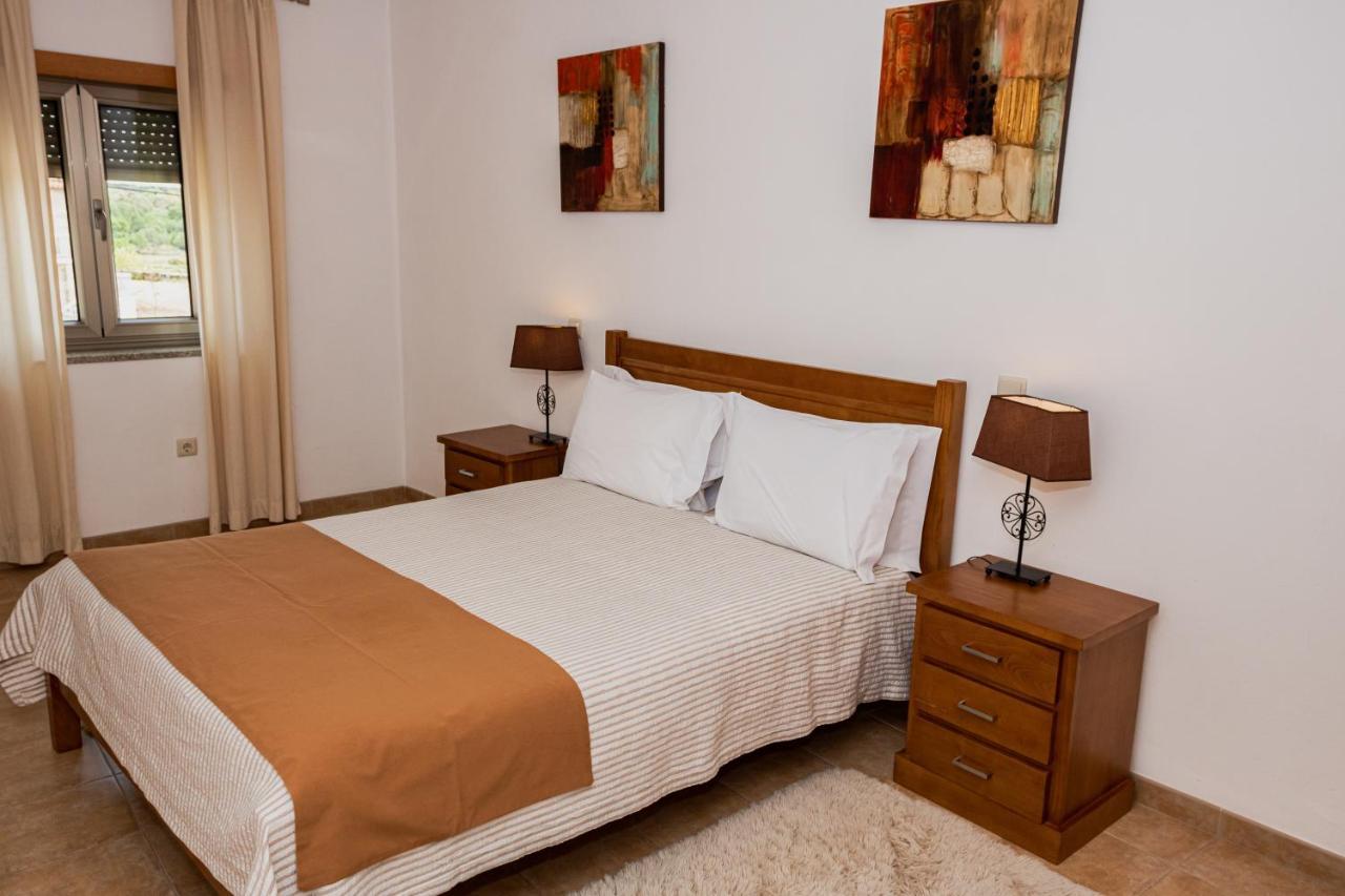 Casas Campo Cimo Da Quinta Hotell Miranda do Douro Exteriör bild