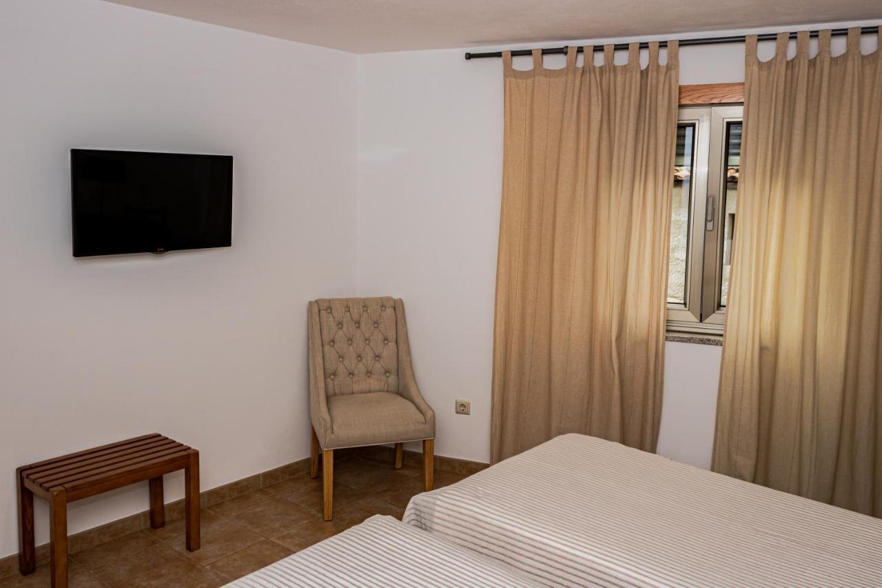 Casas Campo Cimo Da Quinta Hotell Miranda do Douro Exteriör bild