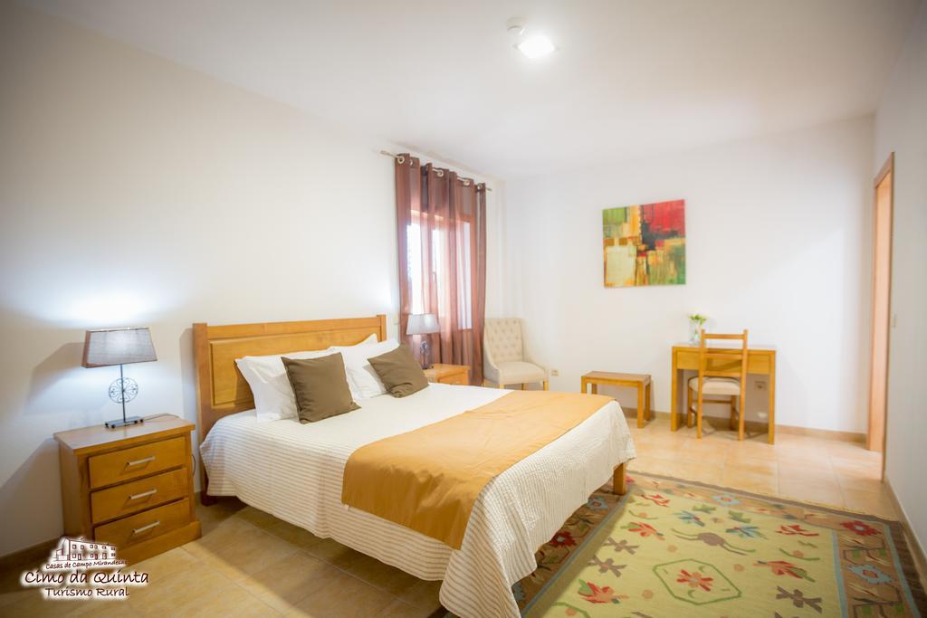 Casas Campo Cimo Da Quinta Hotell Miranda do Douro Exteriör bild