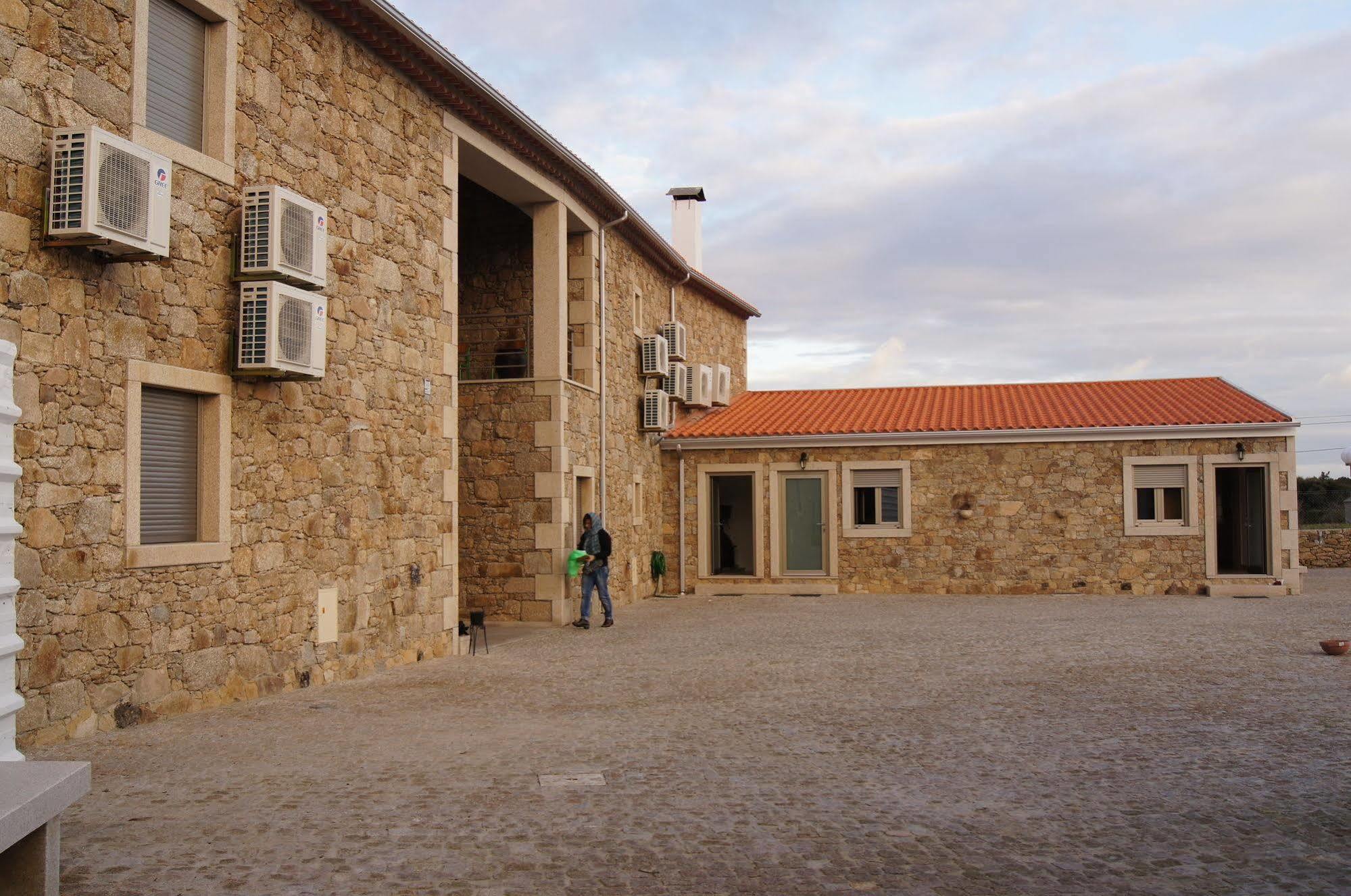 Casas Campo Cimo Da Quinta Hotell Miranda do Douro Exteriör bild